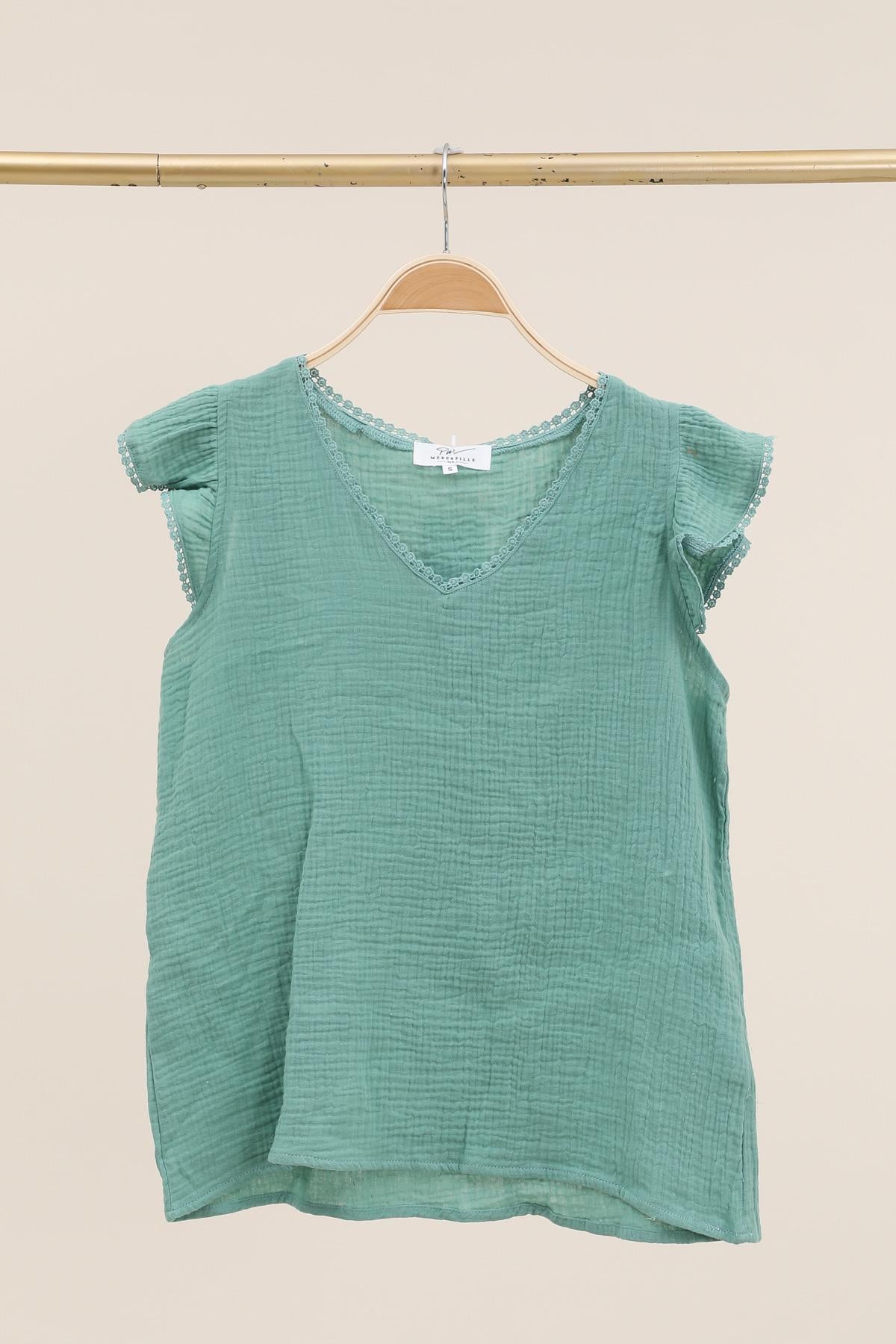 Débardeur col rond manches volantées brodées